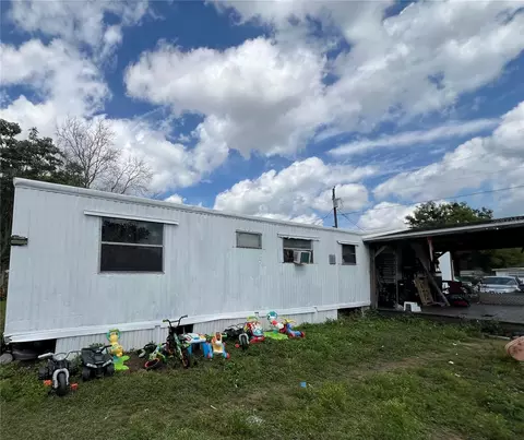 40429 Laird Ave, Zephyrhills, FL 33540