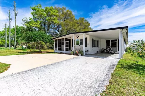 5722 Dean Dairy Rd, Zephyrhills, FL 33541