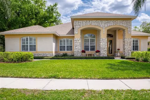 18615 Chemille Dr, Lutz, FL 33558