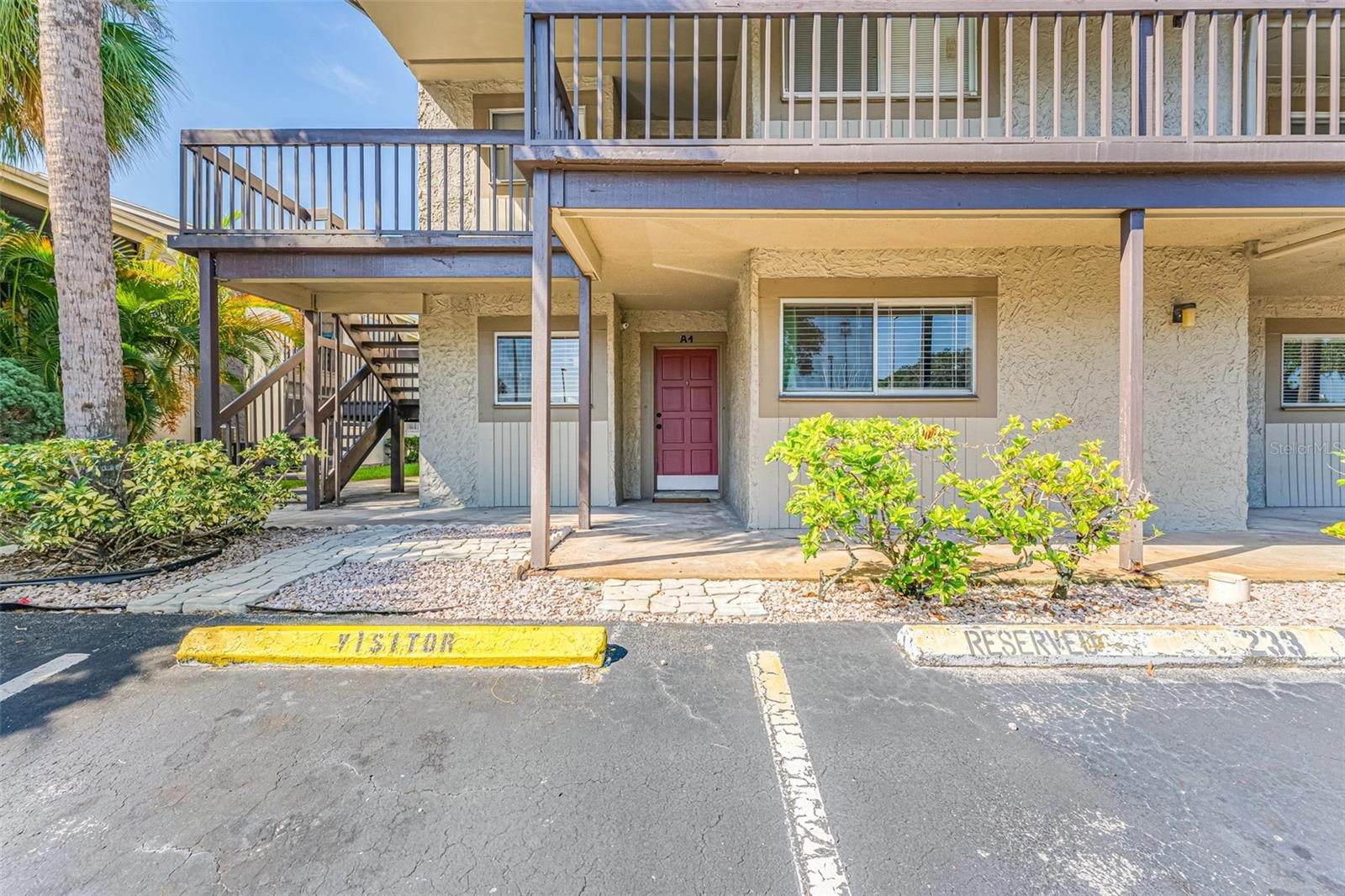 6332 NEWTOWN CIR Unit 32A1