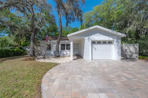 3129 W Varn Ave, Tampa, FL 33611