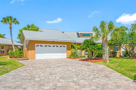 6606 Blackfin Way, Apollo Beach, FL 33572