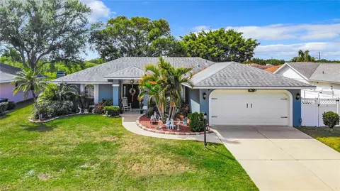 6605 67th Dr E, Palmetto, FL 34221