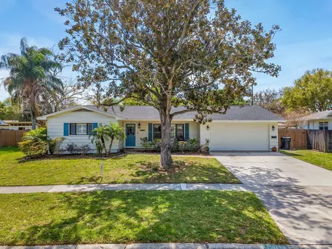 10714 Carrollwood Dr, Tampa, FL 33618