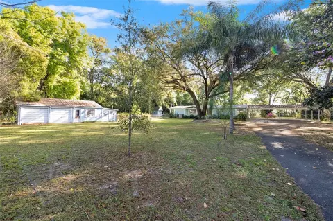 8818 Wire Rd, Zephyrhills, FL 33540