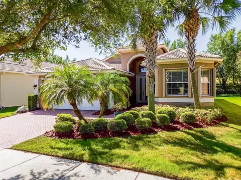 16016 Golden Lakes Dr, Wimauma, FL 33598