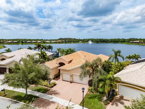 5030 Stone Harbor Cir, Wimauma, FL 33598