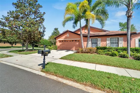 195 Shell Falls Dr, Apollo Beach, FL 33572