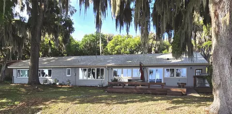 8021 NE 221st St, Melrose, FL 32666