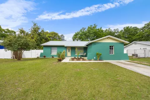 219 Faithway Dr, Seffner, FL 33584