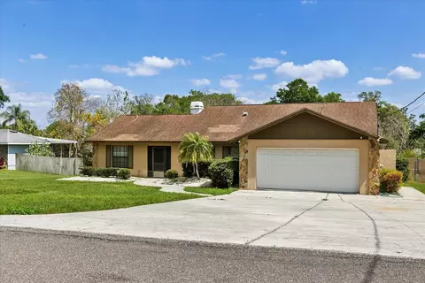 1429 Booth Dr, Valrico, FL 33594