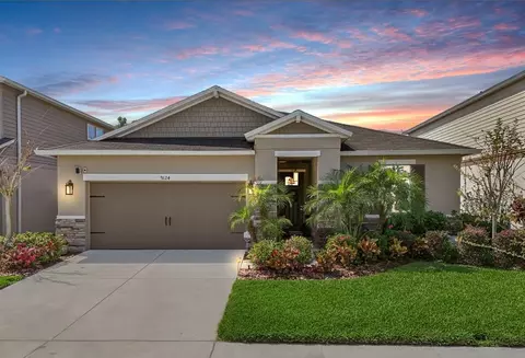 9124 Freedom Hill Dr, Seffner, FL 33584