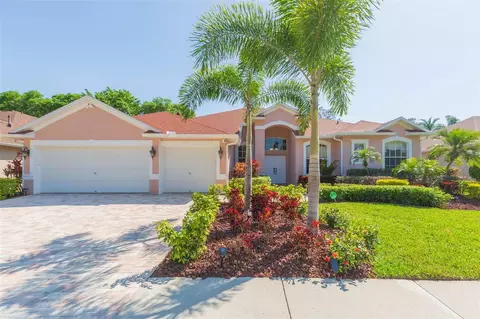 2525 Centennial Falcon Dr, Valrico, FL 33596