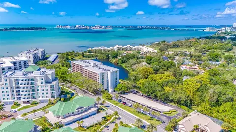 220 Belleview Blvd #212, Belleair, FL 33756