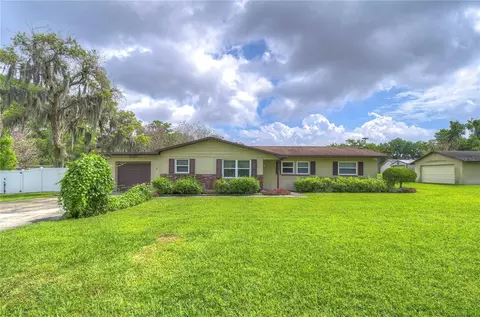 1801 Stillmeadow Dr, Valrico, FL 33596