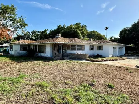 276 23rd Ave SE, Saint Petersburg, FL 33705