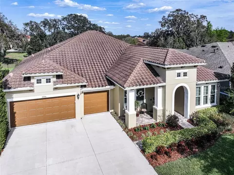 6208 Knob Tree Dr, Lithia, FL 33547
