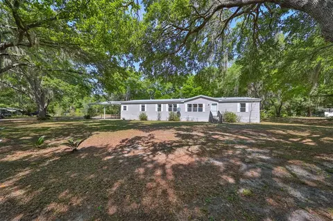 4008 Fish And Hunt Ln, Plant City, FL 33567