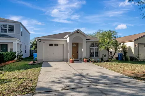 410 Maple Pointe Dr, Seffner, FL 33584