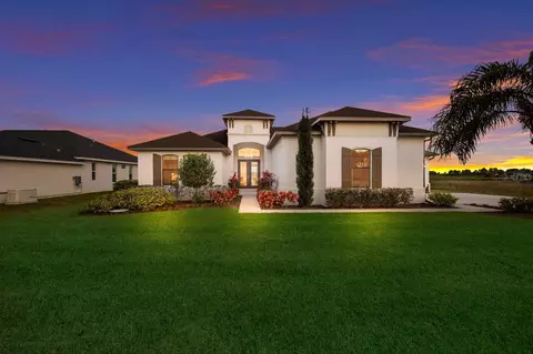 5249 Lake Venice Dr, Wimauma, FL 33598