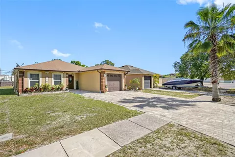 8303 Redbraes Dr, Tampa, FL 33615