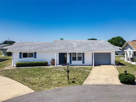 708 E Brockton Pl, Sun City Center, FL 33573