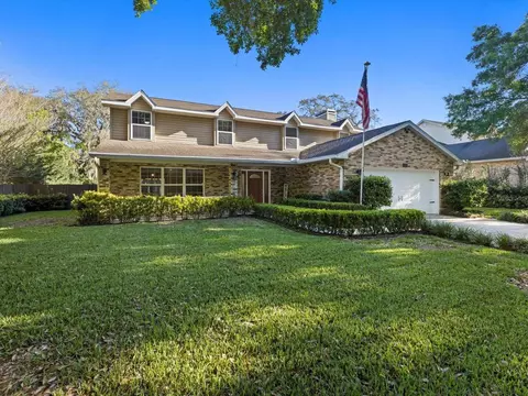 9308 Alanbrooke St, Temple Terrace, FL 33637