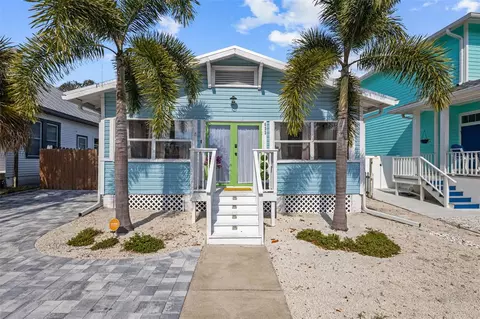 633 Virginia Dr, Bradenton, FL 34205