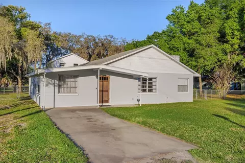 5617 5th St, Zephyrhills, FL 33542