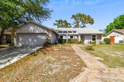 749 Sandy Creek Dr, Brandon, FL 33511
