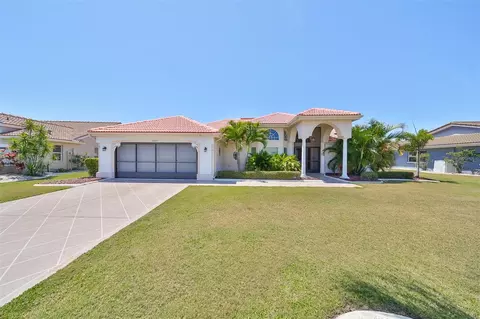 2027 New Bedford Dr, Sun City Center, FL 33573