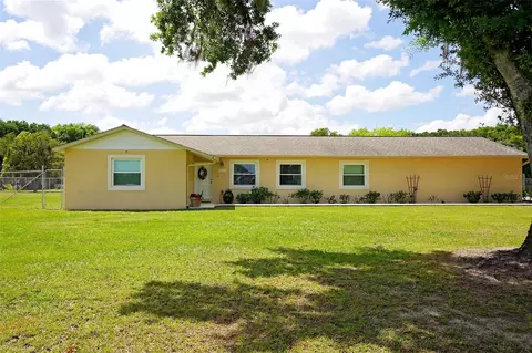 3790 Moores Lake Rd, Dover, FL 33527