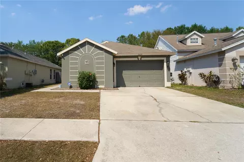 7427 Oxford Garden Cir, Apollo Beach, FL 33572