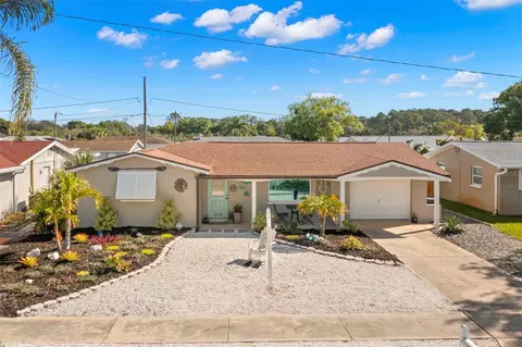1154 Fernwood Dr, Holiday, FL 34690