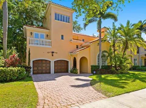 3210 W Fountain Blvd, Tampa, FL 33609