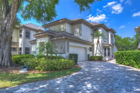 5136 Fairway One Dr, Valrico, FL 33596