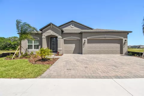 5040 Bromeliad Ave, Wimauma, FL 33598