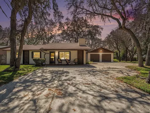 5546 Golden Nugget Dr, Holiday, FL 34690