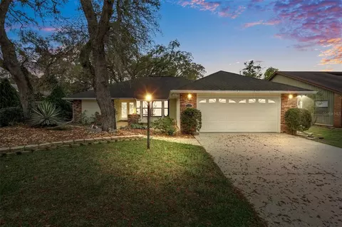 34526 Cedarfield Dr, Dade City, FL 33523