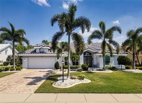 2008 S Pebble Beach Blvd, Sun City Center, FL 33573