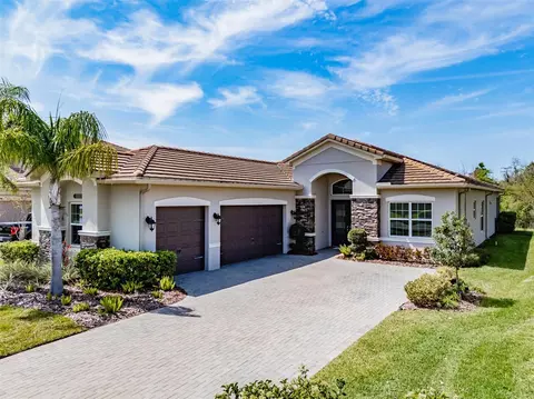 31057 Chesapeake Bay Dr, Wesley Chapel, FL 33543