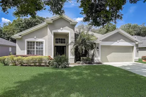 5721 Bent Grass Dr, Valrico, FL 33596