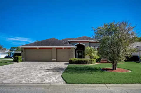 16823 Chickadee Ct, Spring Hill, FL 34610 photo 1