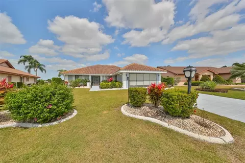 1711 Wolf Laurel Dr, Sun City Center, FL 33573