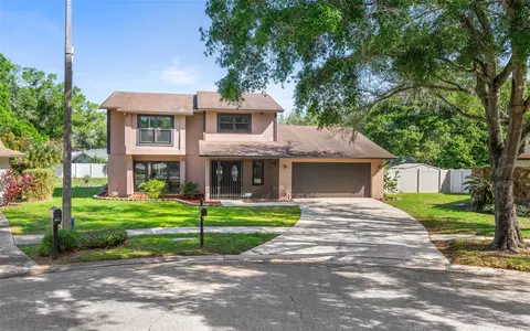 16015 Hampton Village Dr, Tampa, FL 33618