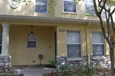 237 Castlekeeper Pl, Valrico, FL 33594