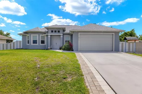 2711 37th St SW, Lehigh Acres, FL 33976