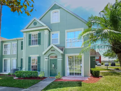 9502 Lake Chase Island Way #9502, Tampa, FL 33626