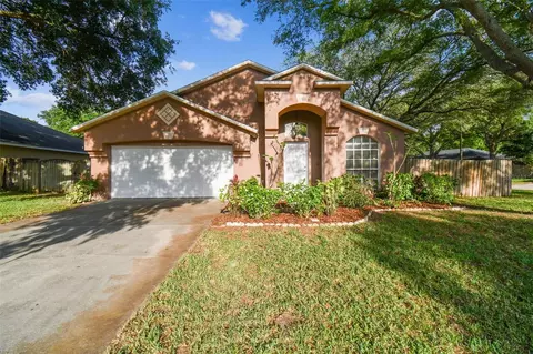 301 Crayford Pl, Valrico, FL 33594