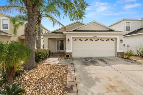 7740 Maroon Peak Dr, Ruskin, FL 33573
